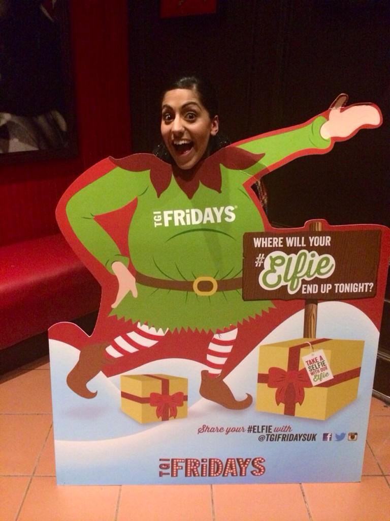 🎅🎄🎁⛄️👼 first let me take an #elfie 😂 @TGIFridaysUK