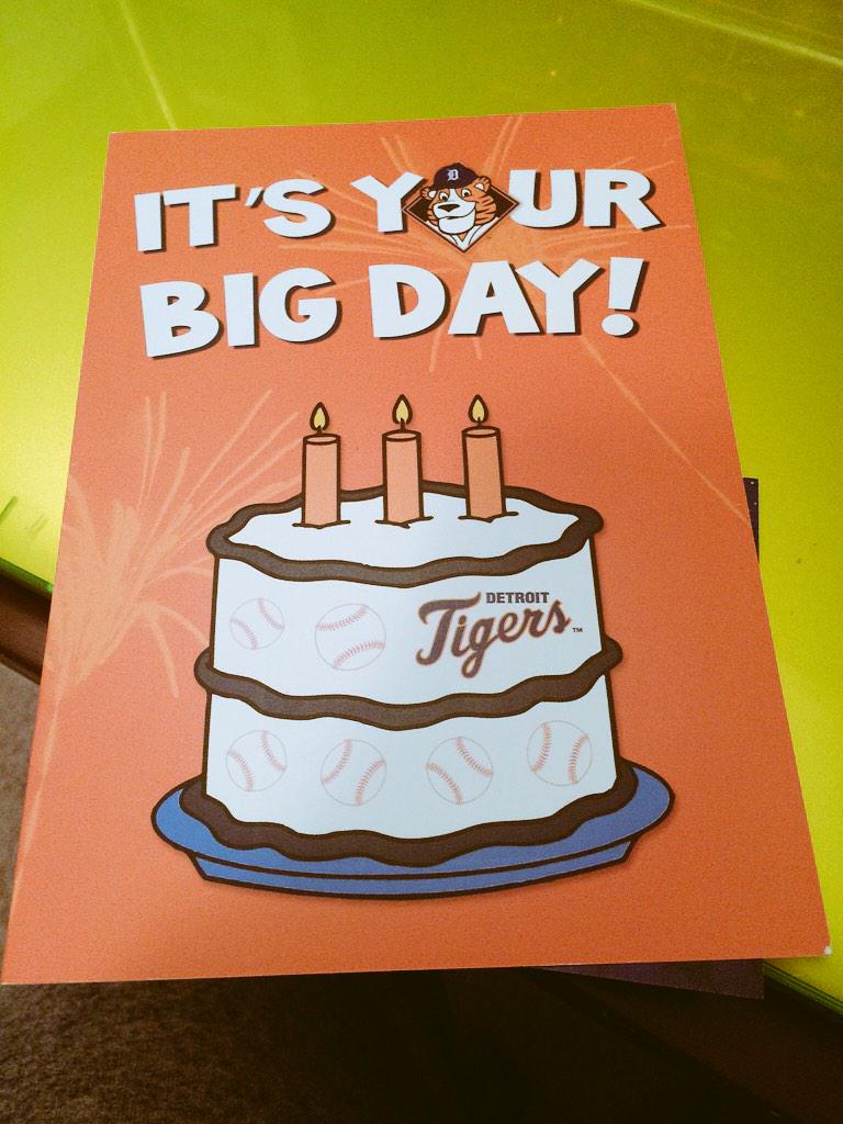I love getting a bday card from my fav people @tigers 😍🐯getting a Christmas gift would be even better🎁 #SecretTiger