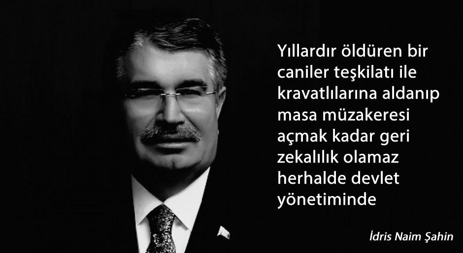 fikirhatti's tweet photo. Yıllardır öldüren bir caniler teşkilatıyla kravatlılarına aldanıp masa müzakeresi açmak kadar gerizekalılık olmaz.. http://t.co/dgyx0ZnGzE