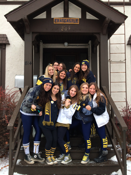 jennymillz's tweet photo. #TBT to the last tailgate with these girls #swug #CountdownToZero #SectionZero #Contest #IworkWithCokeZero http://t.co/wwzH1bZrhm