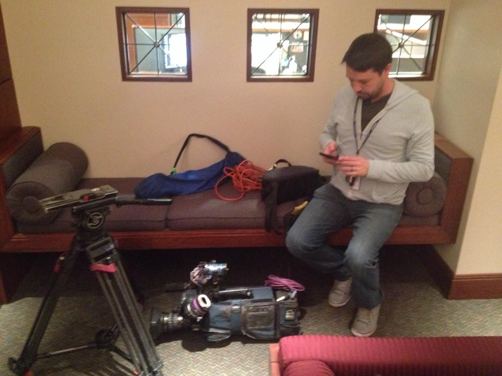 PatrickWWMT's tweet photo. @PatrickWWMT: And we wait...#interviewjitters #wwmt @SideCG http://t.co/aWV75v6DE1
