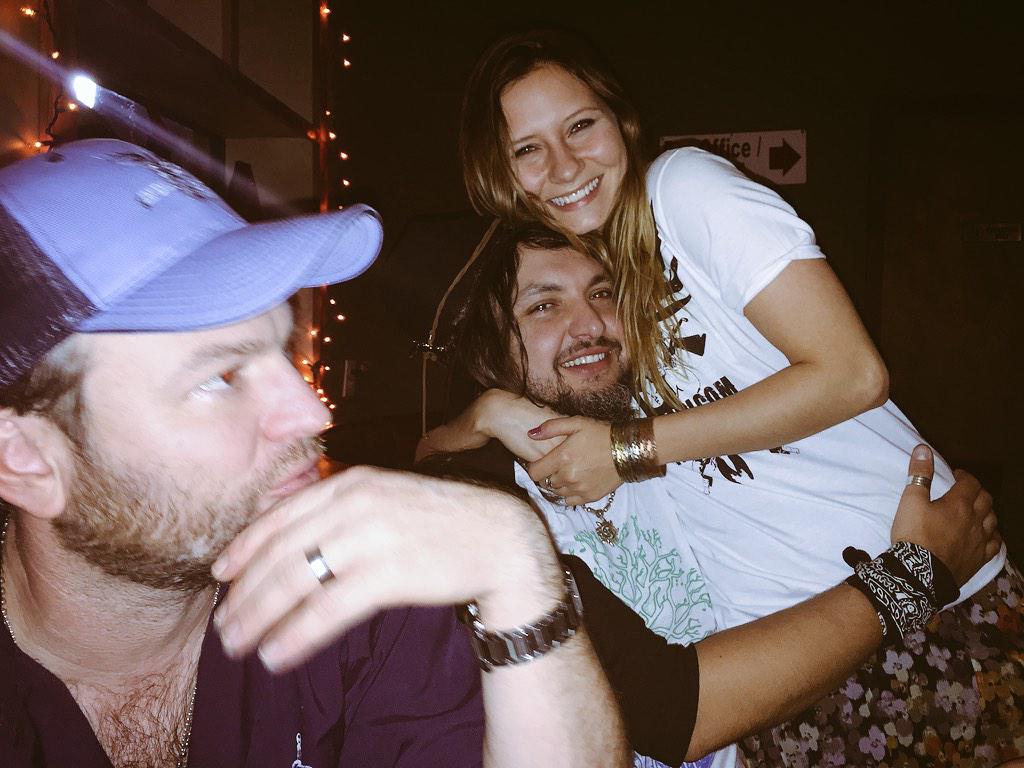 haleycolemusic's tweet photo. Welp. That was fun. ❤️Thanks #DFW @theliveoak @adamhoodmusic #JoshNewcom @sarahebliss @rodneyparker @bobbyduncan http://t.co/yapnvF2u6c