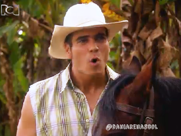 DaniArenasCol's tweet photo. @DanArenas Como #NicolasAyala en #DoñaBella todas las Mañanas en @CanalRCN #NuestraTele #Col @fansDaniArenas http://t.co/sFdYkYcgnZ