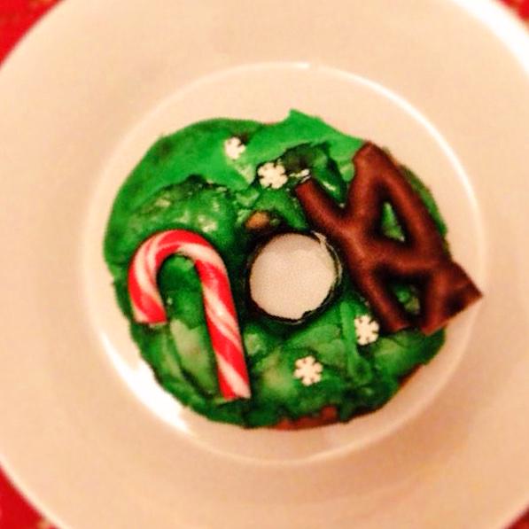 CypherKayX's tweet image. What a treat!! # xmascronut #DublinatChristmas #krust