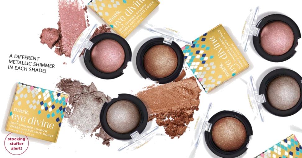Renee_Keeling's tweet photo. I'm rocking this season's metallic makeup trend with @markgirl's new Eye Divine Soft Shimmer http://t.co/esrt6jX9RS http://t.co/Wvoufa4O23