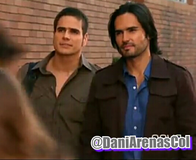 DaniArenasCol's tweet photo. @DanArenas como #NicolasAyala en #DoñaBella a una Semana d su repeticion en las mañanas de @CanalRCN @fansDaniArenas http://t.co/QZZsIXwJYB