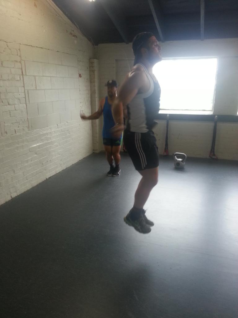 world266Hanover's tweet photo. Big morning getting the work done! #tribefit #buxtonpopoalii #chrisguild # throwingdownthechallenge http://t.co/I2ceHdrm8a