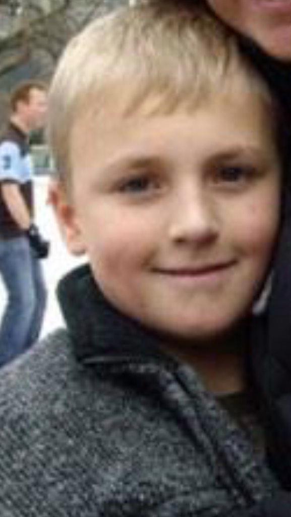 ReactsSmith's tweet image. When your teacher at school praises you in front of the whole class