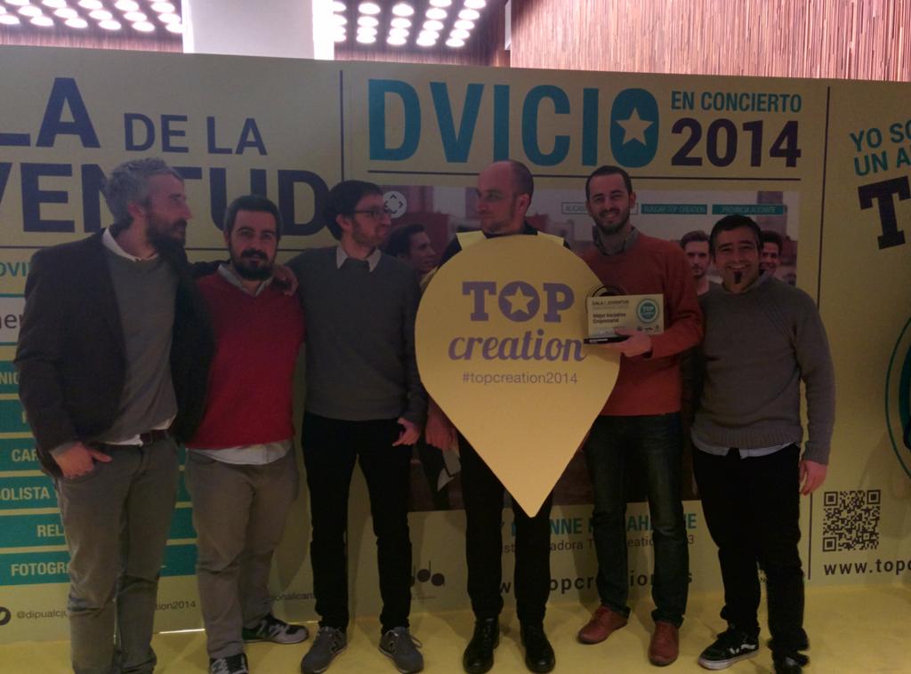 cbtrad's tweet photo. En el photocall los @gettingbetterCS, ganadores de la mejor iniciativa empresarial 2014 #topcreation2014 http://t.co/fWn4rlQG3u
