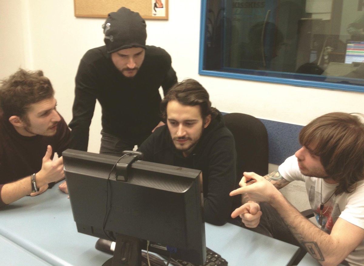 finleyofficial's tweet photo. Stiamo cercando il nostro vincitore comune di #XFactor... per noi è MADH 
@SkyOnline #XF8 Voi per chi fate il tifo? http://t.co/TT1tJbBRjO