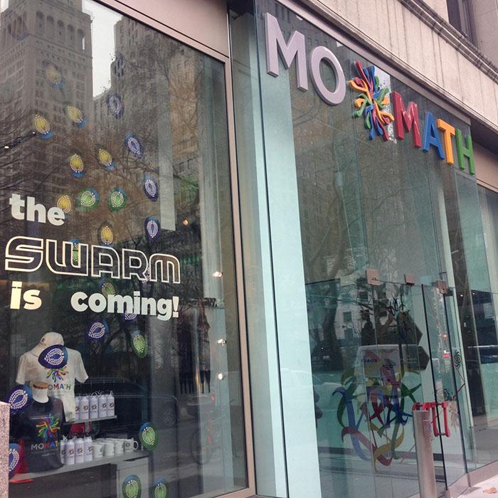 newprojectbklyn's tweet image. Go behind the scenes of #RobotSwarm at @MoMath1:  newproject.cc/the-robots-are… #robots #museum