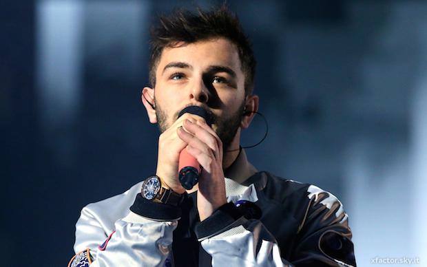 XFactor_Italia's tweet photo. #Lorenzo canta “Sei nell’anima” con @GiannaNannini (e con noi)! RT se tifate per lui! #XF8 #XF8LaFinale http://t.co/CHeWenfhdv