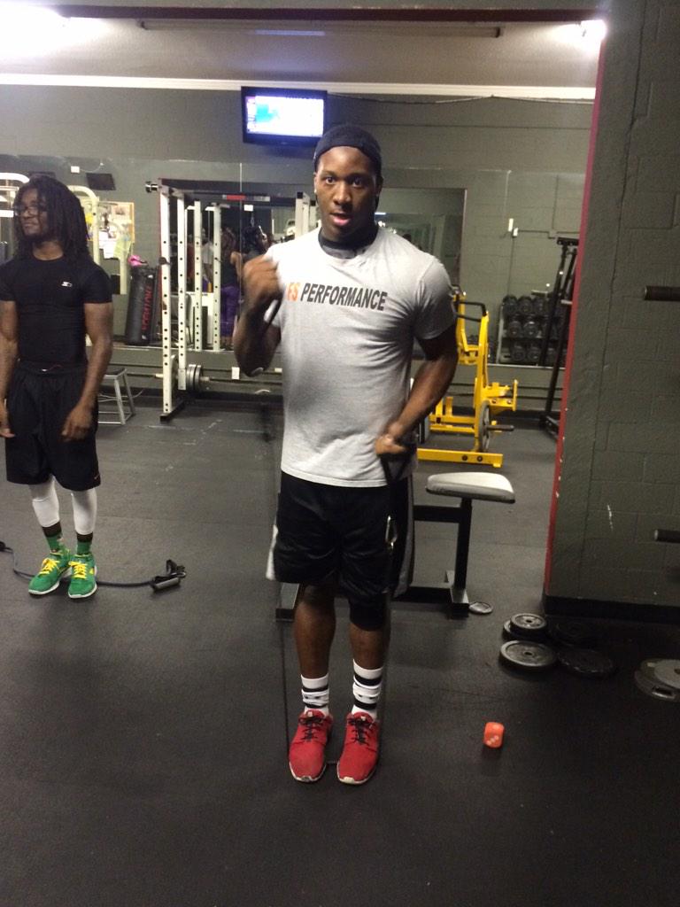 FSperformHTX's tweet image. @Godss__giftt will be one of the top athletes to come out of the 2016 class. BELIEVE ME #FSPelite