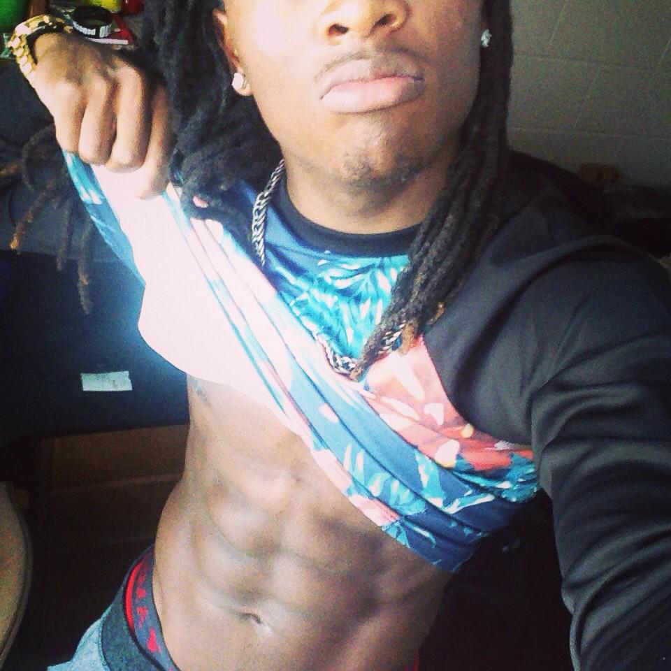 Real_Dreadhead's tweet photo. To bless ya TL for a sec 😋🌹😈 http://t.co/LZxKVyhQF7