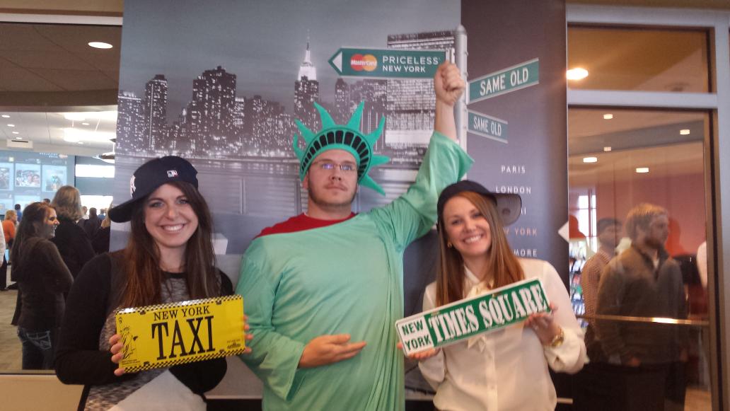 JLJMCHR's tweet photo. #PricelessNY #mcemployee @jordangriggs0 @porthos628 http://t.co/F56gG0BwwT