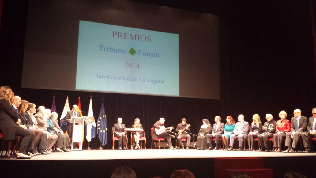 Premio medicina otorgado por <a href="/tribunaforum/">Tribunaforum</a> a la OH #sanjuandedios @SanJuandeDios_ #teatroleal #lalaguna