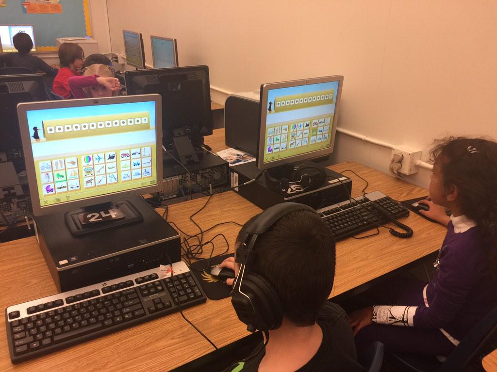 mevans826's tweet image. Spring Lane #stem grant for @JiJiMath Bontempo second grade loving math @EdTechGSD @GraniteSchools #edtechcontest