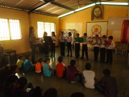 centro integral nuevo sol... flautas dulces <a href="/elsistema/">El Sistema</a> #ElSistemaEnNavidad2014
