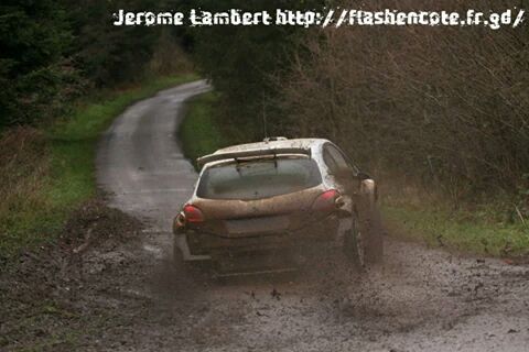 MundoRallyes's tweet photo. 2° día de test para Lefebvre, desarrollando el 208 T16 R5. Me dicen que sufrió una salida de pista. Autor: J.Lambert. http://t.co/K4eM9s0ZXK