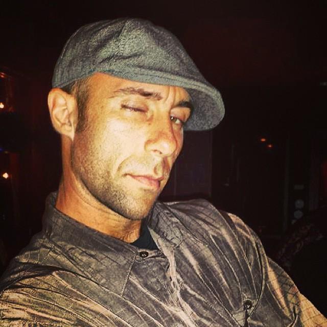 BlackSwanYoga's tweet image. Check the lazy wink. Lots of two eyed asana instruction Friday.

1:15pm Align (75 min) @practiceyogaaustin #pract...