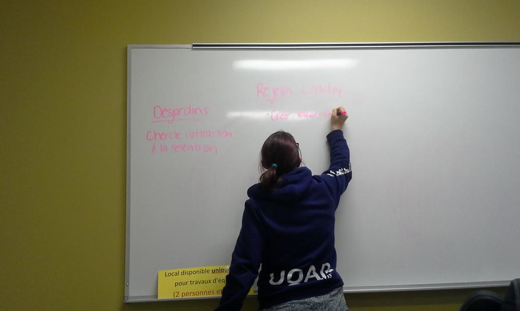 JoanieSt's tweet photo. #revision @Pomm10  @DomRoussy  @kekefortin  #examen 150 tweets http://t.co/Q6557M0ZkR