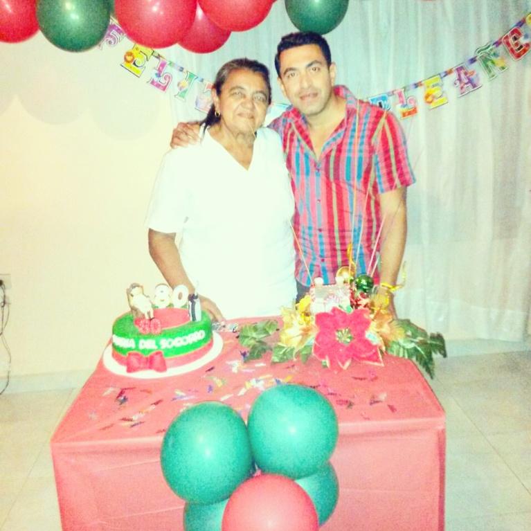 Cumpleaños de mi mama 80 años . te amo mama