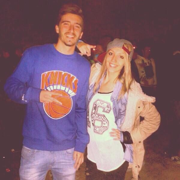 "<a href="/sppellin/">Sergio PozueloPellin</a>: Muchas felicidades <a href="/Jeennii_WTF/">Jennii Romanillos ✌</a> ya sabes que te quiero muchoo!! " jooo gracias churri!! Tequiero! ♥