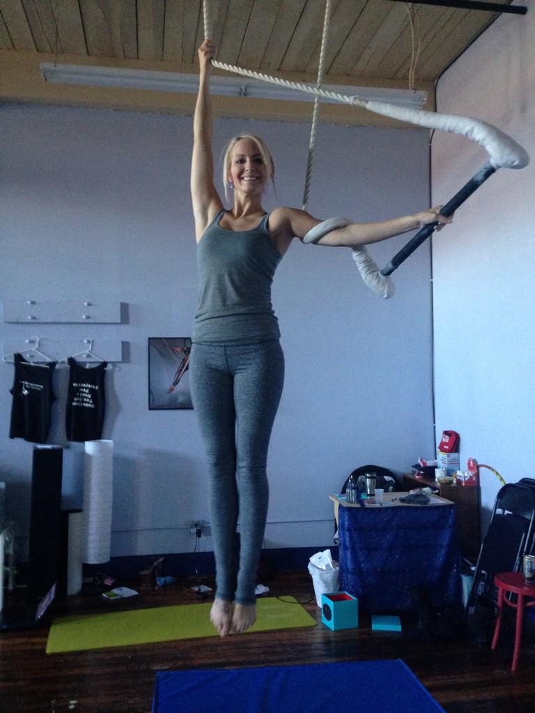 KrispyKitty603's tweet photo. I love my job for every reason #AerialInstructor #circus http://t.co/hzJyDjCwxF
