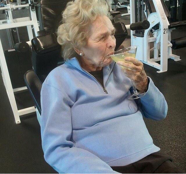 JillianMichaels's tweet photo. What gym is this and why am I not a member?? http://t.co/cSKA9si04Y