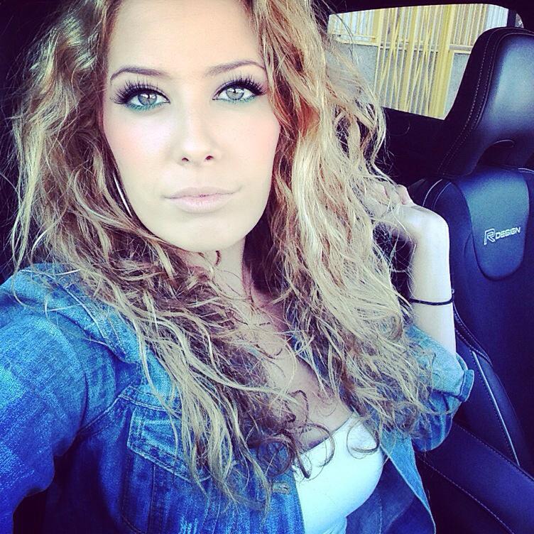 Carolina ♡♥ tweet media