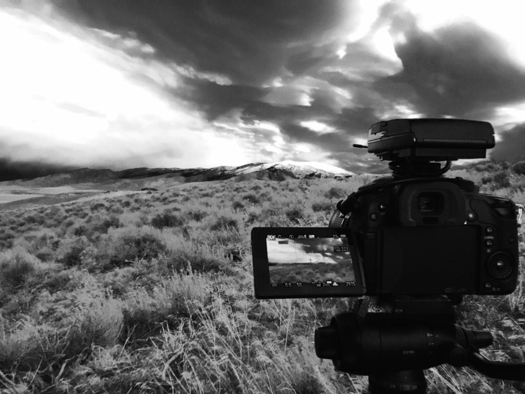 SoloHunterTV's tweet photo. Black and white challenge I guess. 1/5. Black sunset! #solohunter #gowhereyoudontbelong #primepro #getmtnops http://t.co/assB5J1cIz