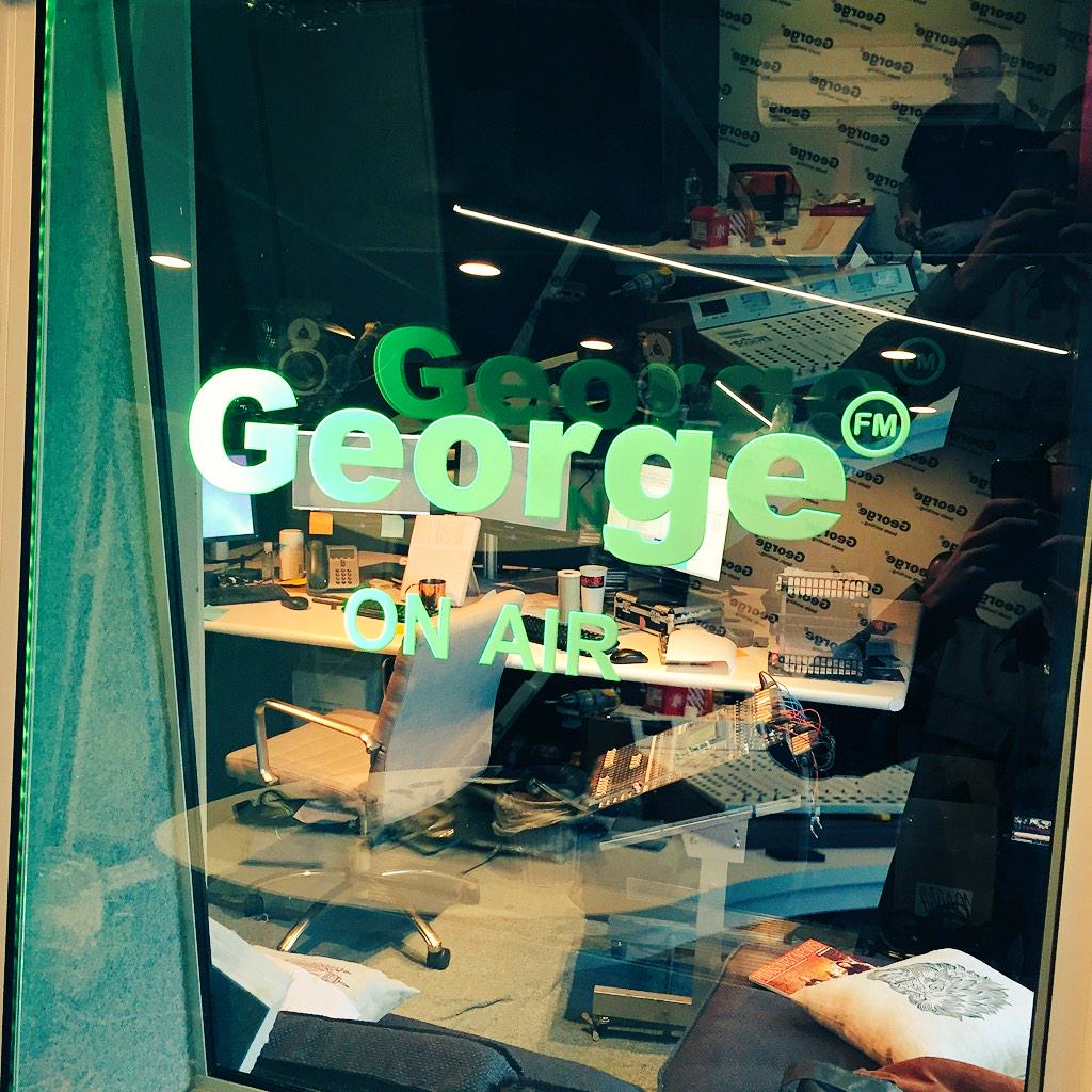 CrockerNZ's tweet image. @GeorgeFM #WindowUpdate got some sweet etched in lit up vibes! Turns Red when ON-AIR #Lux