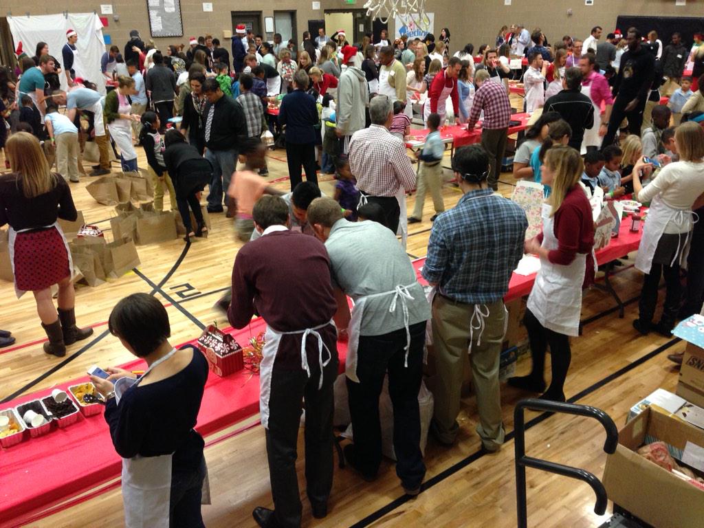 IntergroupArch's tweet photo. #WeCareDenver Great crowd this year! http://t.co/fhgy6ZbnDC
