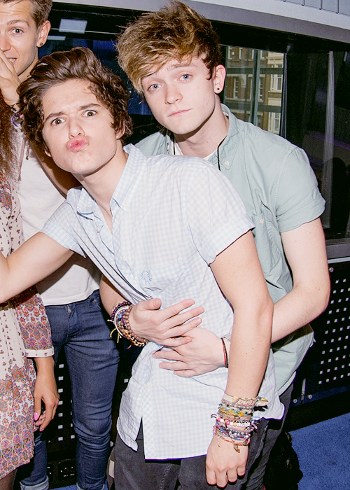 Hawwie (@smallandinnocen) on Twitter photo 