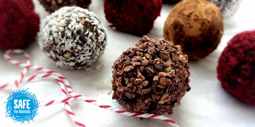 SAFEnewzealand's tweet photo. #Christmas #Recipe: Choc &amp; Cherry Truffles http://t.co/3Z7QVY2e5j http://t.co/bd019fdbL1