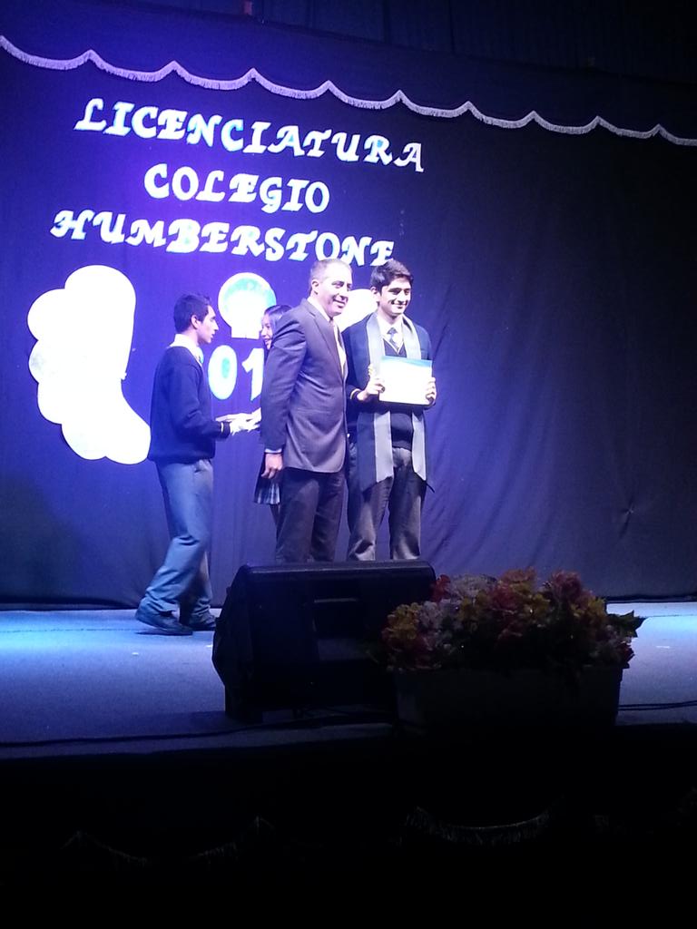 Humberstone_Iqq's tweet photo. Premio espiritu Humberstone 2014... Felipe Acevedo http://t.co/9QfLMr8Ndw