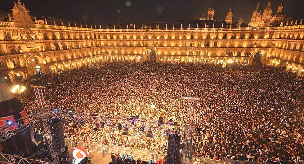 La mágica noche de Salamanca salamancartvaldia.es/not/64579/la-m…