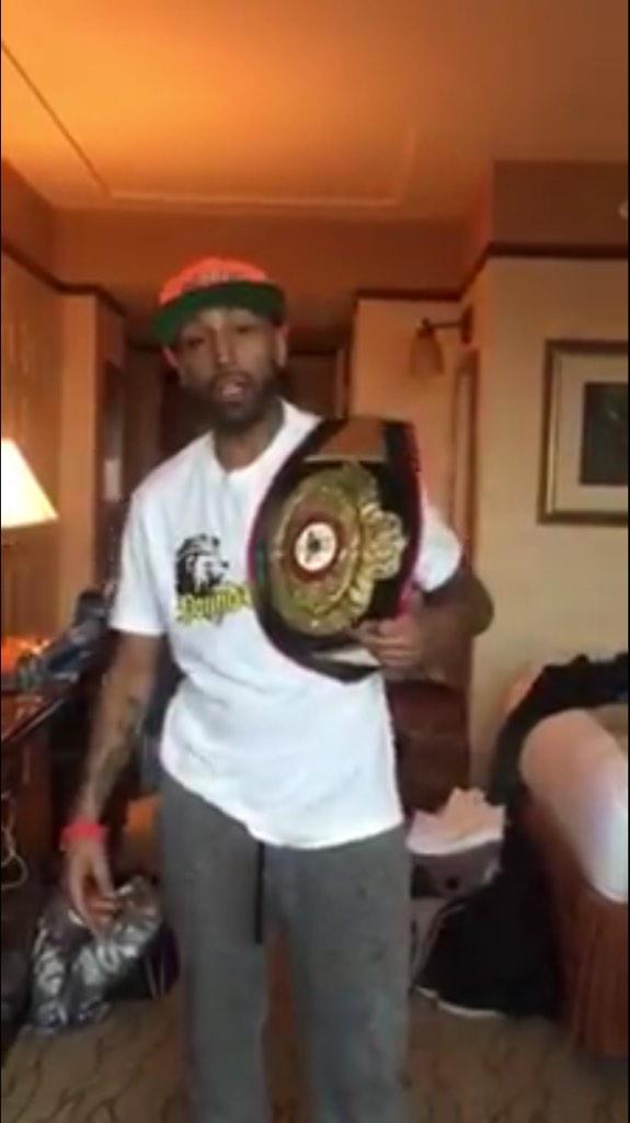 pound4poundwear's tweet photo. Tune in to @ESPNBoxing #espn2 to watch #TYSONCAVE our boy rep #pound4pound in his first World Title fight! #boxing http://t.co/9ciAsdjlD6