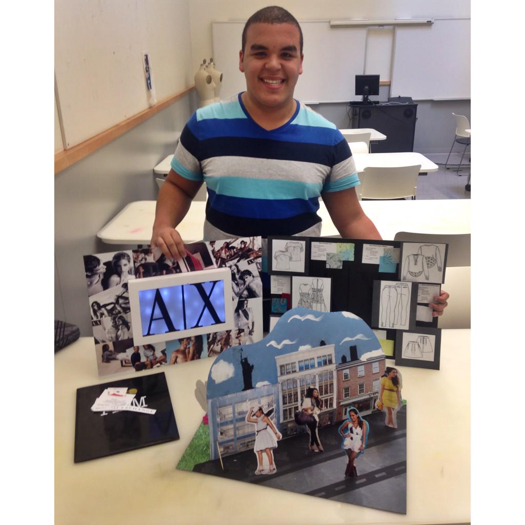 OhHeyAry's tweet image. His project was soooo impressive! 🙌🙌 #fundamentalsofsketching #Finalprojects