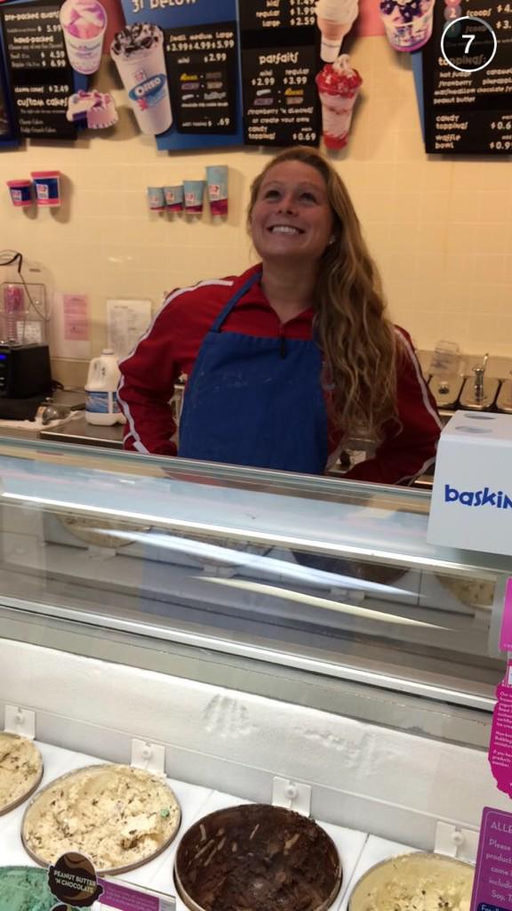 brittaubs's tweet photo. I had a job for a solid five minutes tonight at Baskin Robbins tonight with @kgang30 #bestsamples http://t.co/XvKCo5dVmA