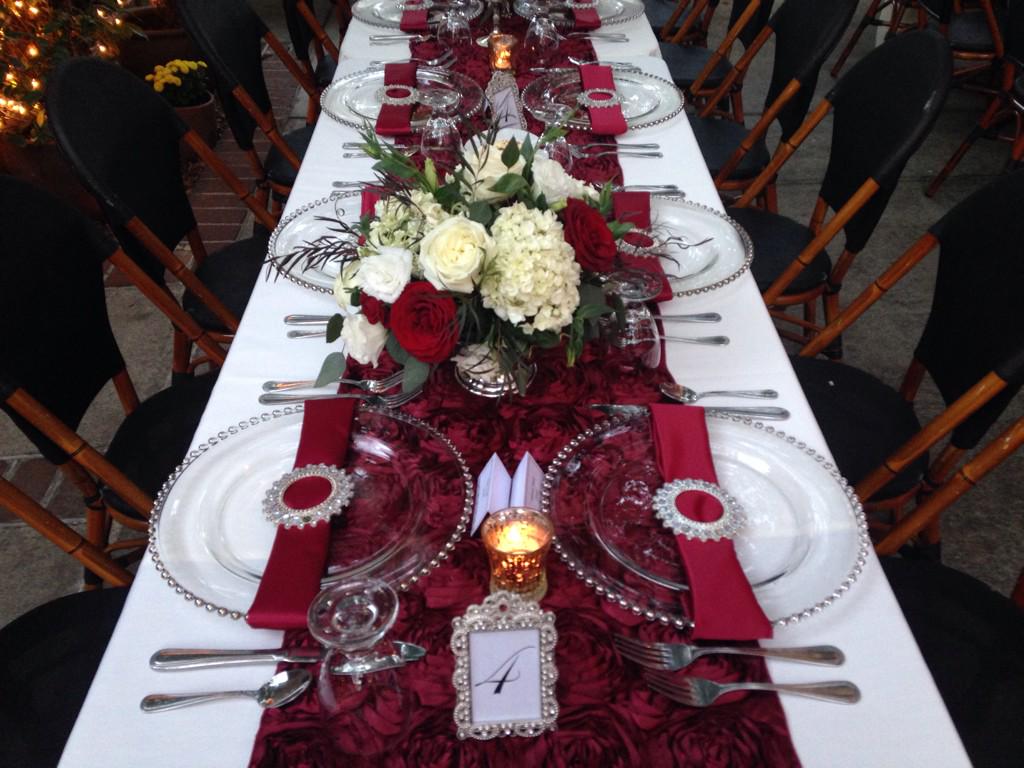 FormosaEvents's tweet image. Love this table decor from our October wedding!