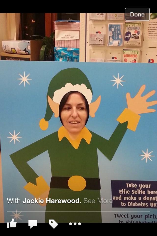 jacharewood's tweet photo. #elfieselfie #funatxmas @debruskin67 @NightsWitham @DisgustingBug @AmnerMardie http://t.co/2VBhyfqtAU