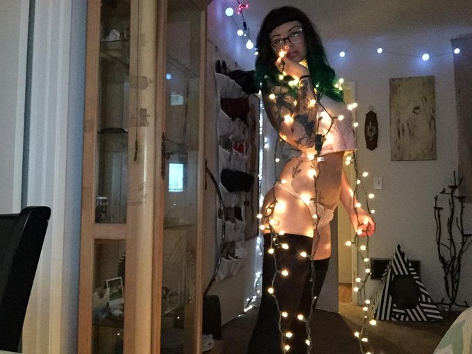 Online for the next hour! MFC user: SteenyStellar http://t.co/K744a2u6pY