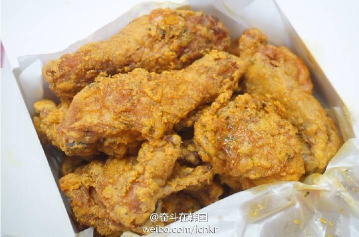 dimpert_'s tweet photo. "@KoreanFood: Big Hit Chicken = BHC with this white sauce http://t.co/A01iZqjYkY"
