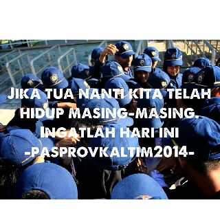 bhayutri's tweet photo. Tak terlupakan, paskibraka prov kal-tim 2014 http://t.co/TmlKzpjeZP
