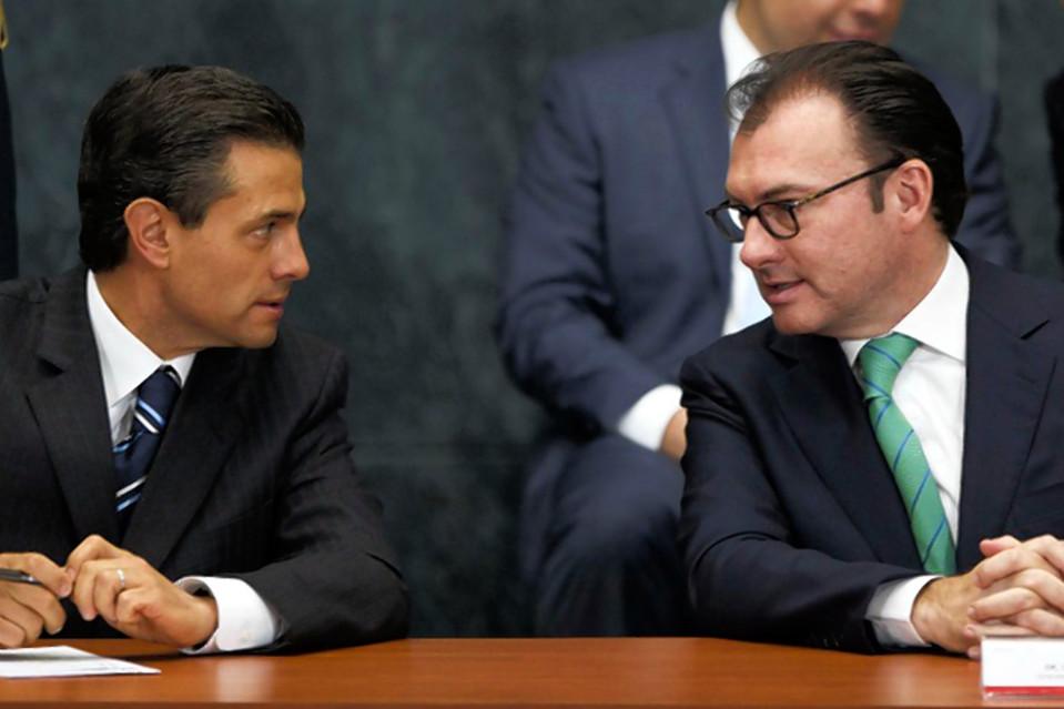 MigrarMX's tweet photo. New Ties Emerge Between Mexico Government and Builder
http://t.co/sKXoHXZXvi
Another #PatternEmerges http://t.co/c2mfiw72mT