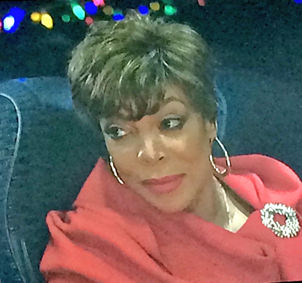 KimmyBimmyWimmy's tweet photo. I see Wendy Williams used the same judgement for selecting her wig that she used when she made the Aaliyah movie. http://t.co/2VvFDMgdnN
