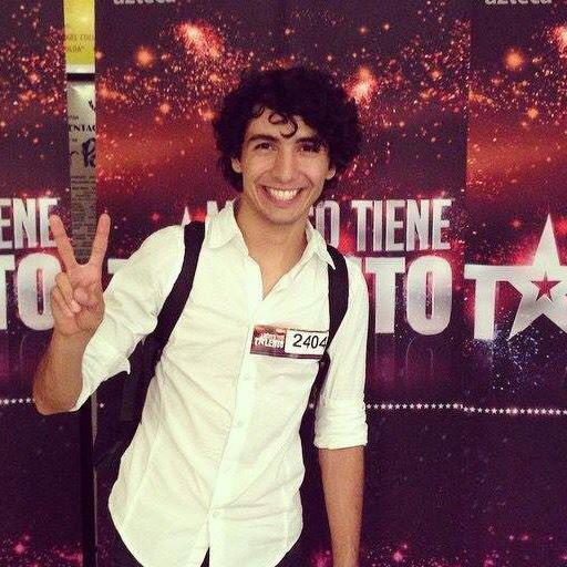 rolandvalbuena's tweet photo. Invito a todos mis amigos y contactos a apoyar a @jhonivanmx gran talento mexicano del programa #MexicoTieneTalento http://t.co/R4hz0zWSHb