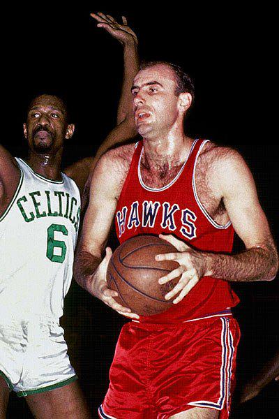 Happy Birthday to Bob Pettit, who turns 82 today! 