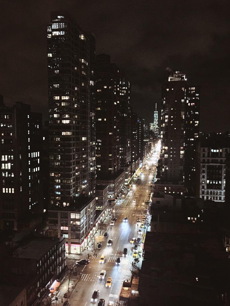 XDLOLA21's tweet photo. "@jennxpenn: Goodnight NYC http://t.co/1h8glYdEF4" #wanttobethere #bucketlist @BekkiAmberBethM